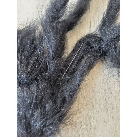 Large fuzzy tarantula spider Halloween scary pop decor - Picture 8 of 14